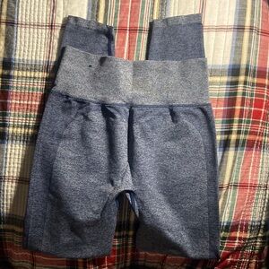 Navy butt sculpting leggings